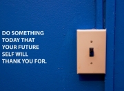 LOL决赛-终场哨响，一则关于集体与巨星、东方与西方的体育寓言