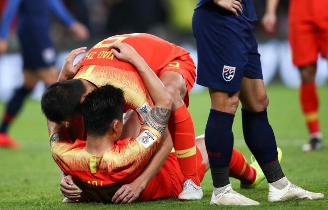 中国队翻盘泰国队,黄鸭组合带队取胜 中国队翻盘泰国队,黄鸭组合带队取胜