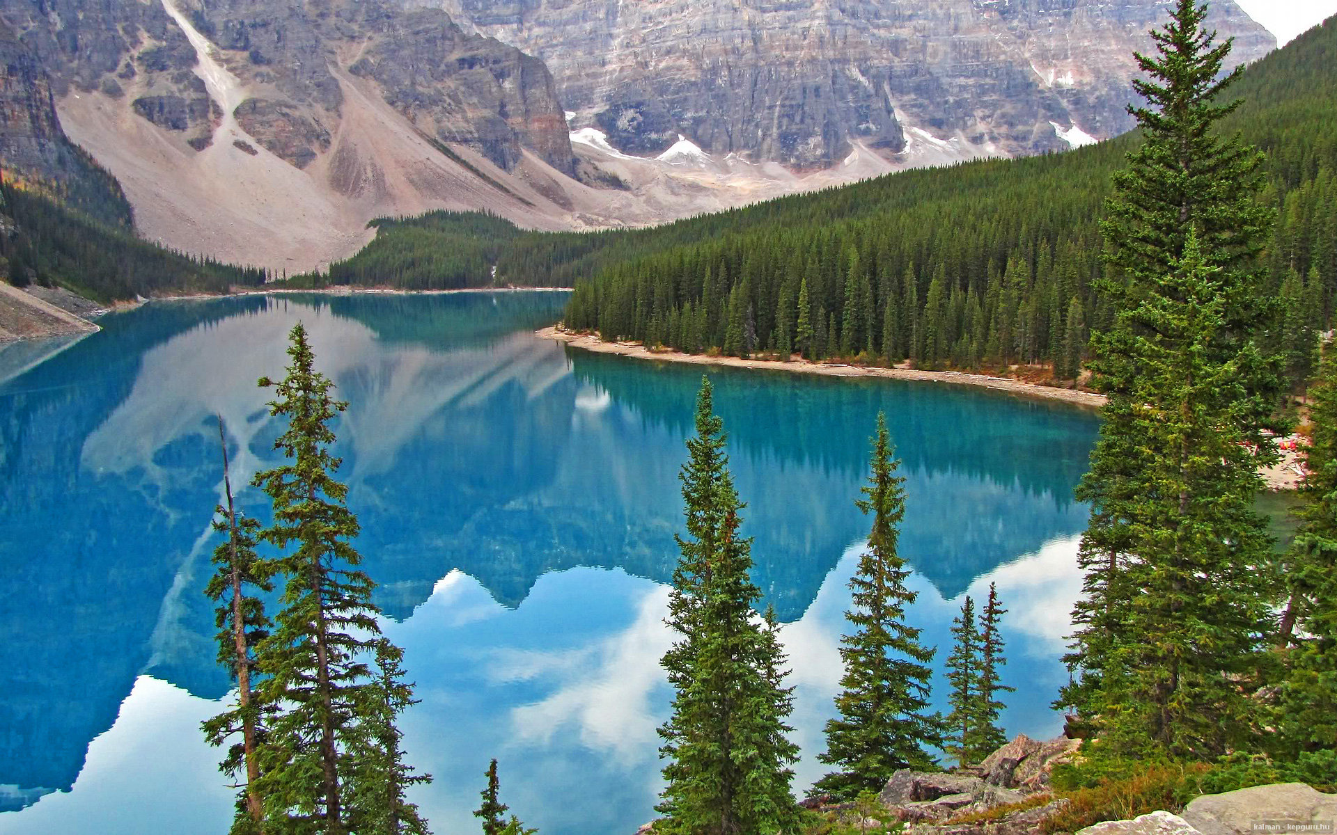 团队压制与个人统治,毕尔巴鄂强压尤文与梅西德比接管的足球双重奏