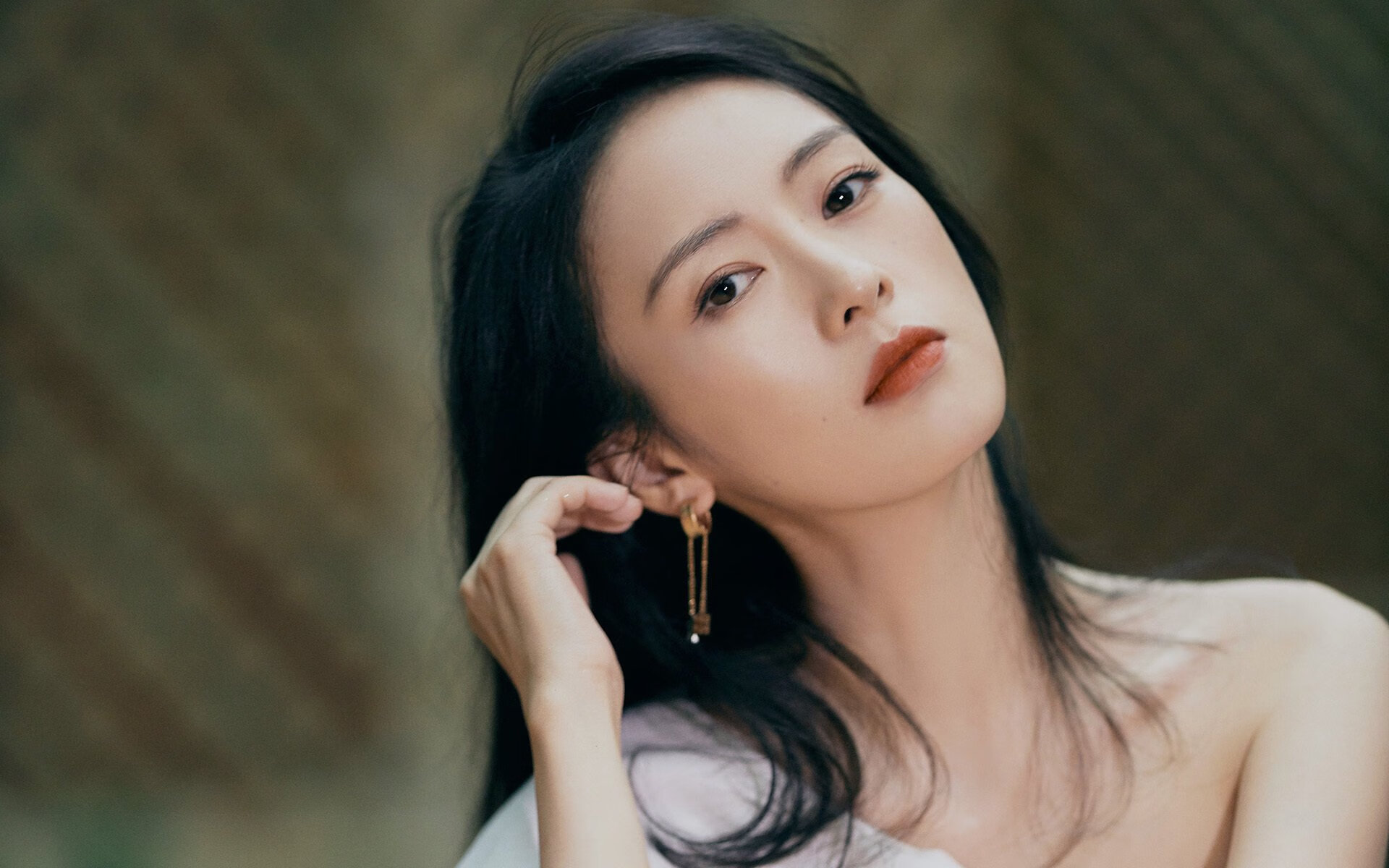 机械之神在古老祭坛献祭，当伦纳德的沉默收割了凯尔特人的太阳纪元