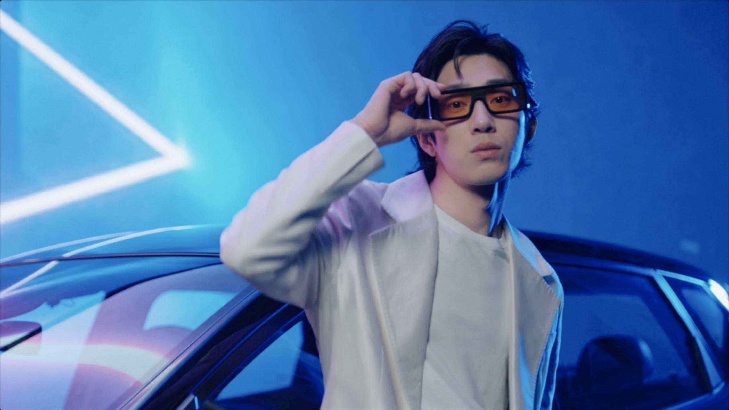 东西方同映绝杀之光,足球的终极魅力跨越时空