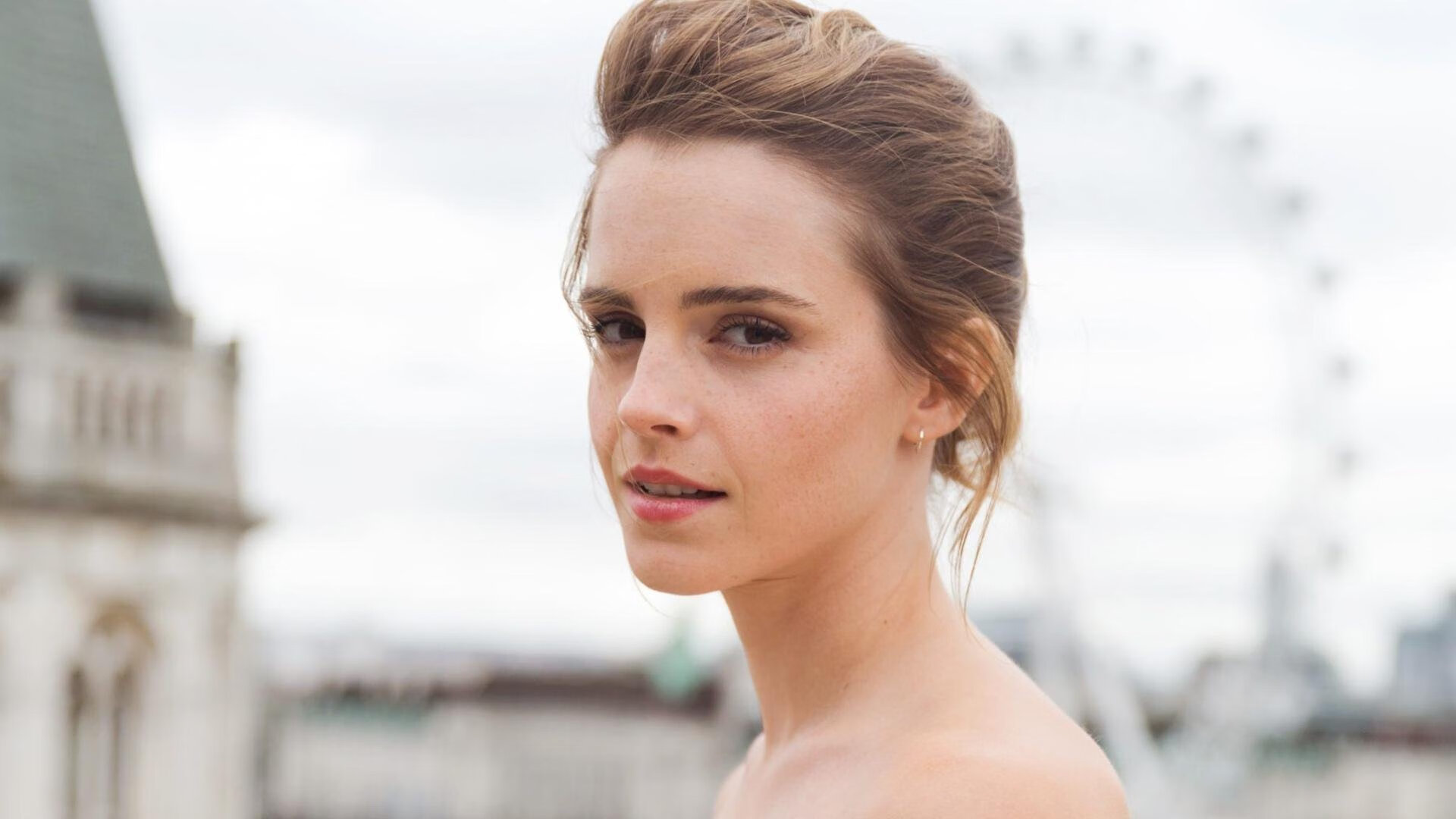 冰雪消融之夜,莱万导演巴黎轻取丹麦的北欧童话