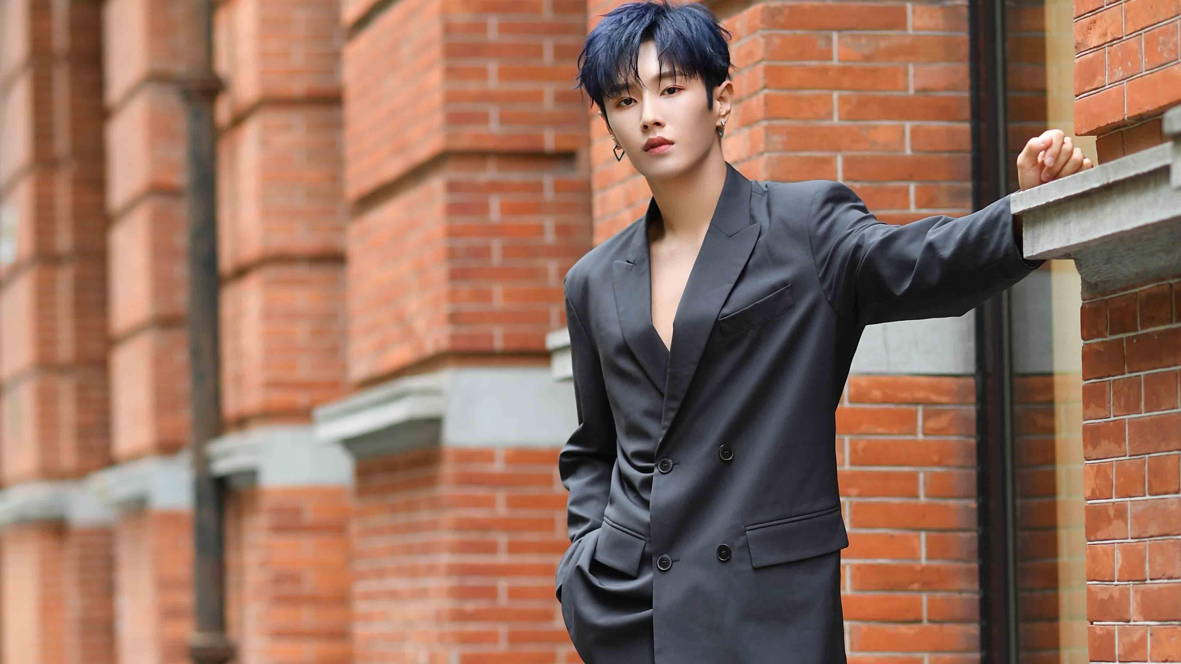 跨越的证明,广东队打穿独行侠,霍勒迪何以成为关键先生?