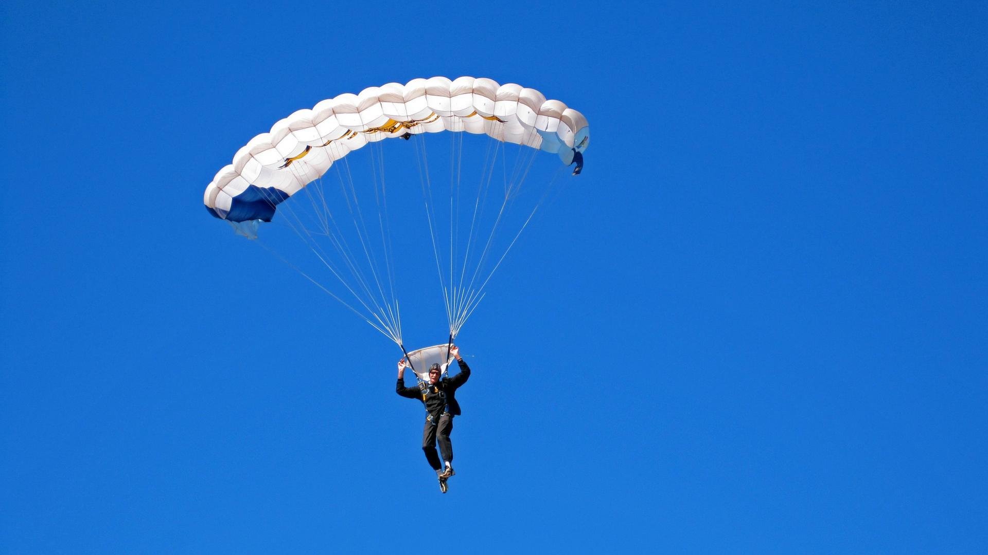 巴尔韦德一传定江山，巴黎十二分钟闪电战肢解冰岛铁壁